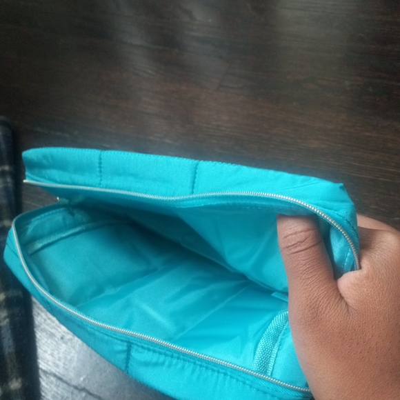 Kind Science Quilted Lined Makeup Bag • Teal - Picture 5 of 5